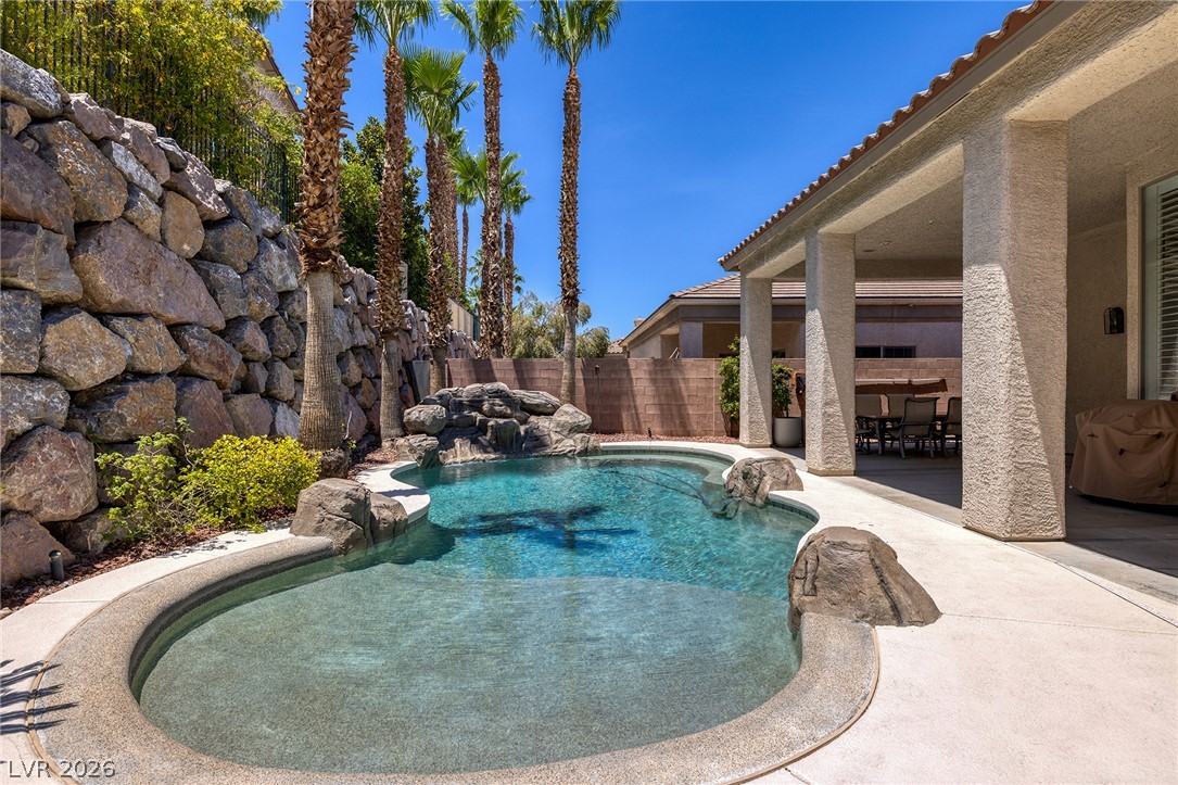 1339 Calle Calma Property Photo 17