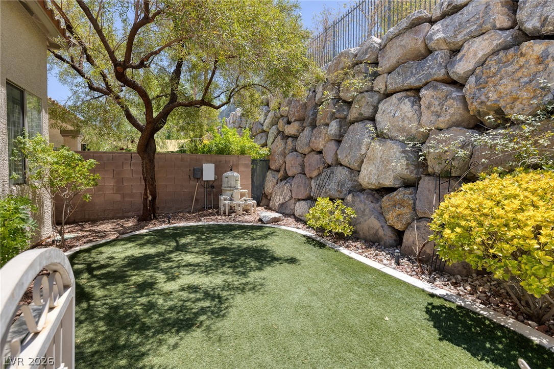 1339 Calle Calma Property Photo 22