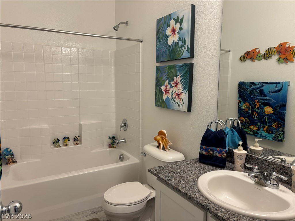 3558 East Moffat Avenue Property Photo 14