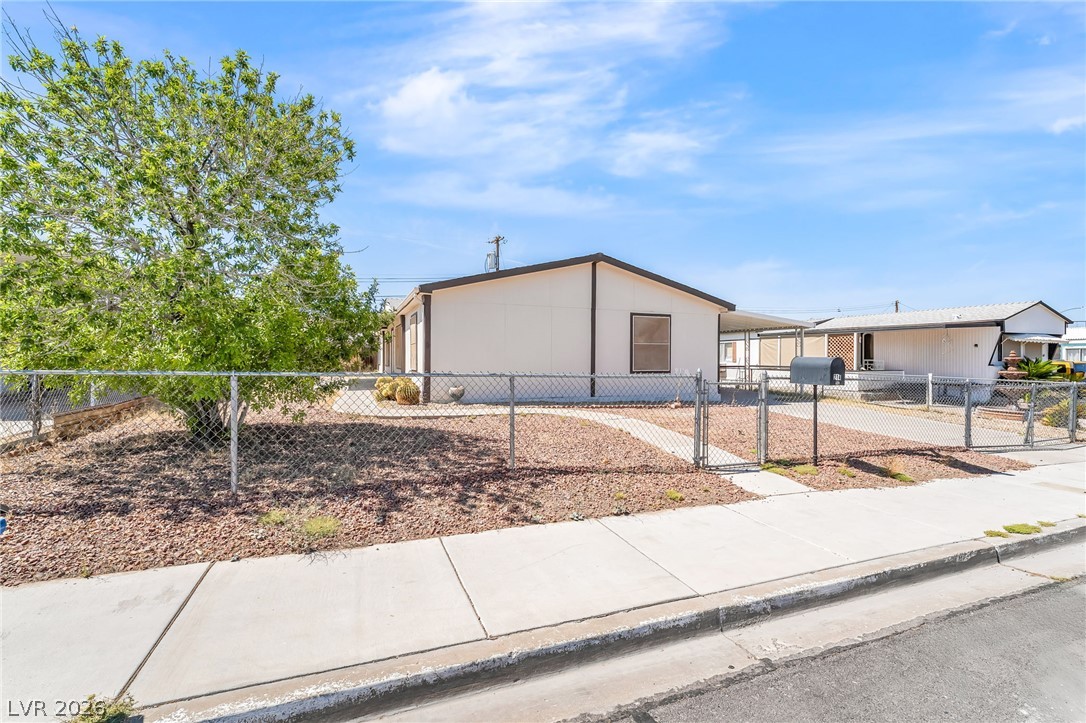 214 Piute Lane Property Photo 4