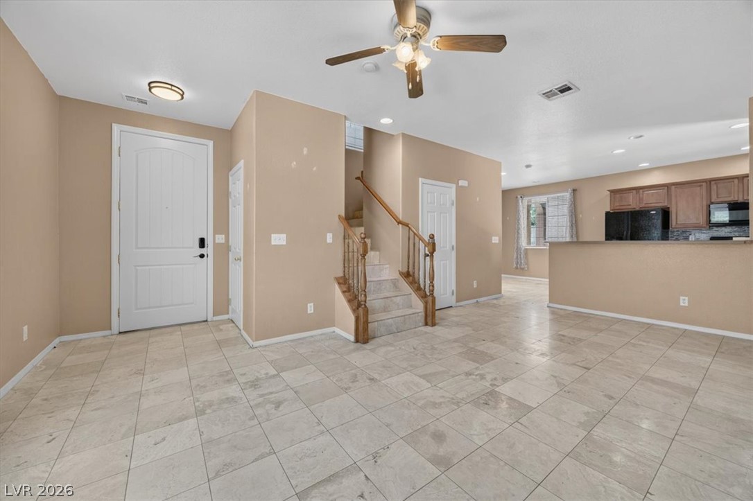 7949 Violet Dawn Street Property Photo 7