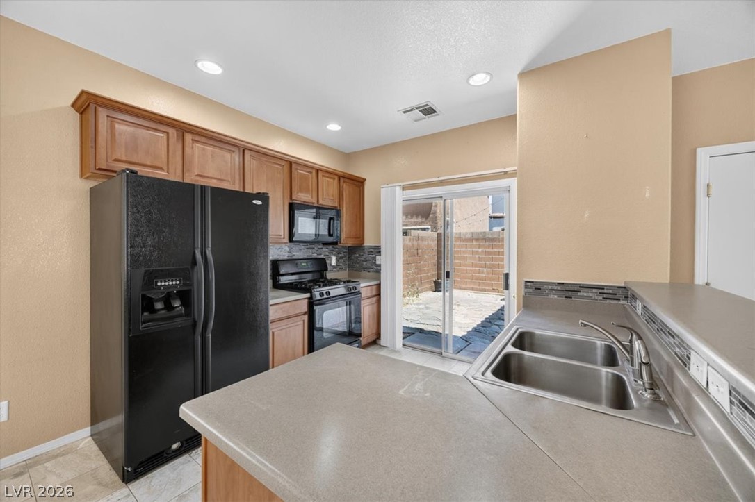 7949 Violet Dawn Street Property Photo 12