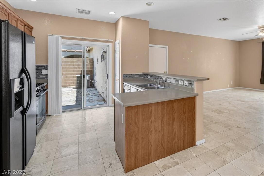 7949 Violet Dawn Street Property Photo 13