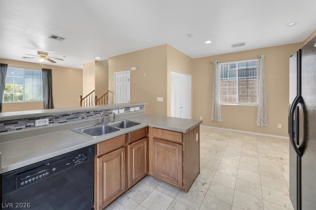 7949 Violet Dawn Street Property Photo 18
