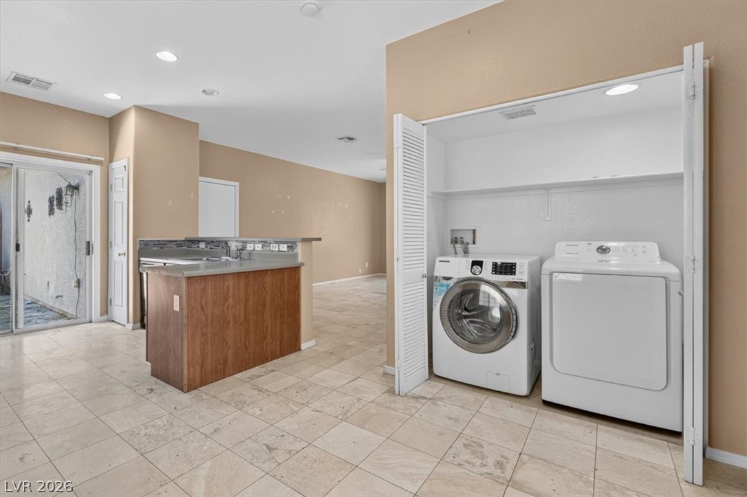 7949 Violet Dawn Street Property Photo 20