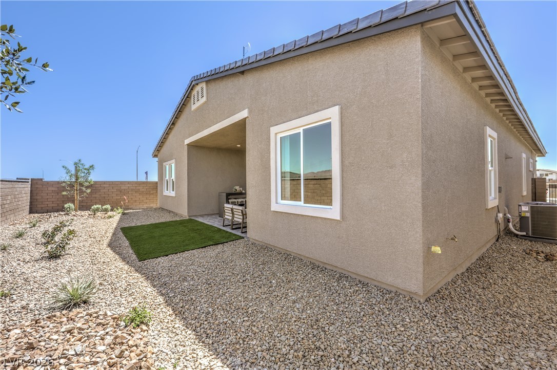 1116 Ryan River Place Property Photo 33