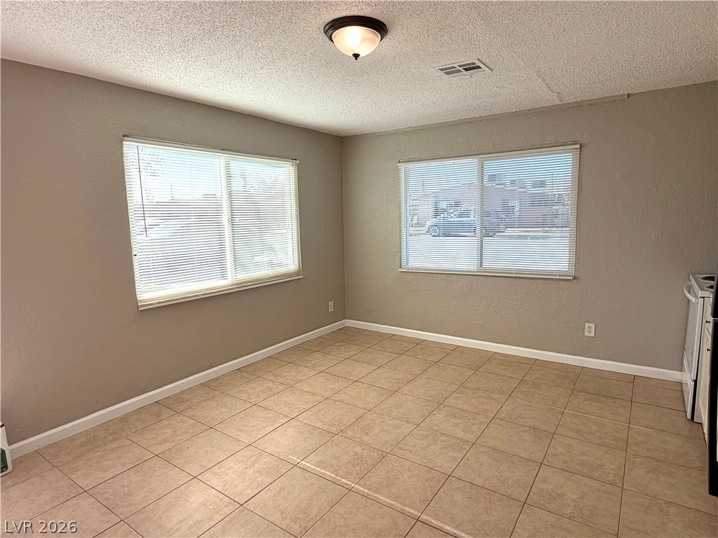 2536 Carroll Street Property Photo 15