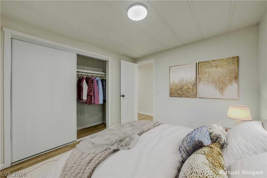 71 Vegas Valley Drive Property Photo 8