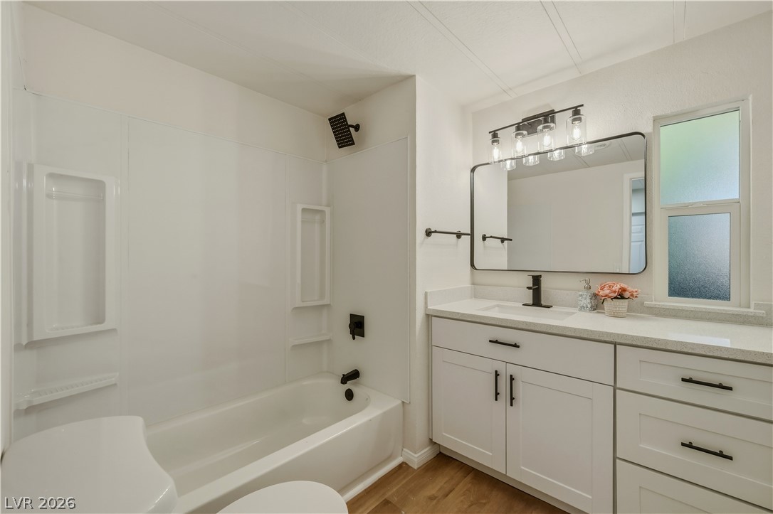 71 Vegas Valley Drive Property Photo 15