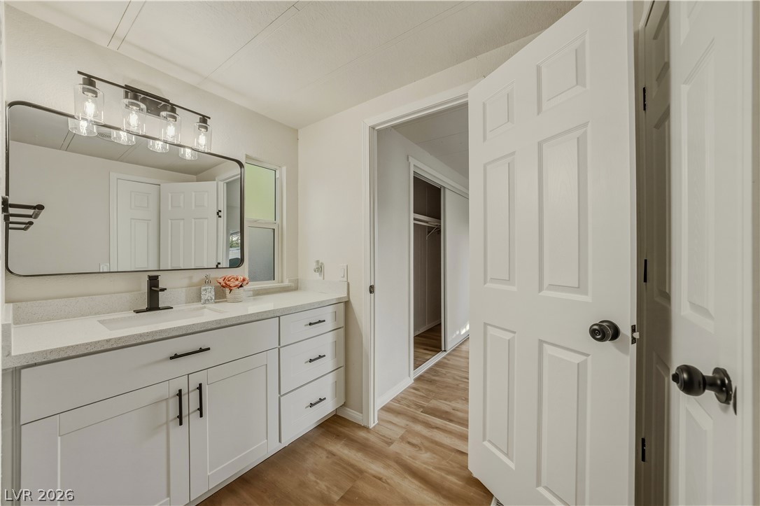 71 Vegas Valley Drive Property Photo 17