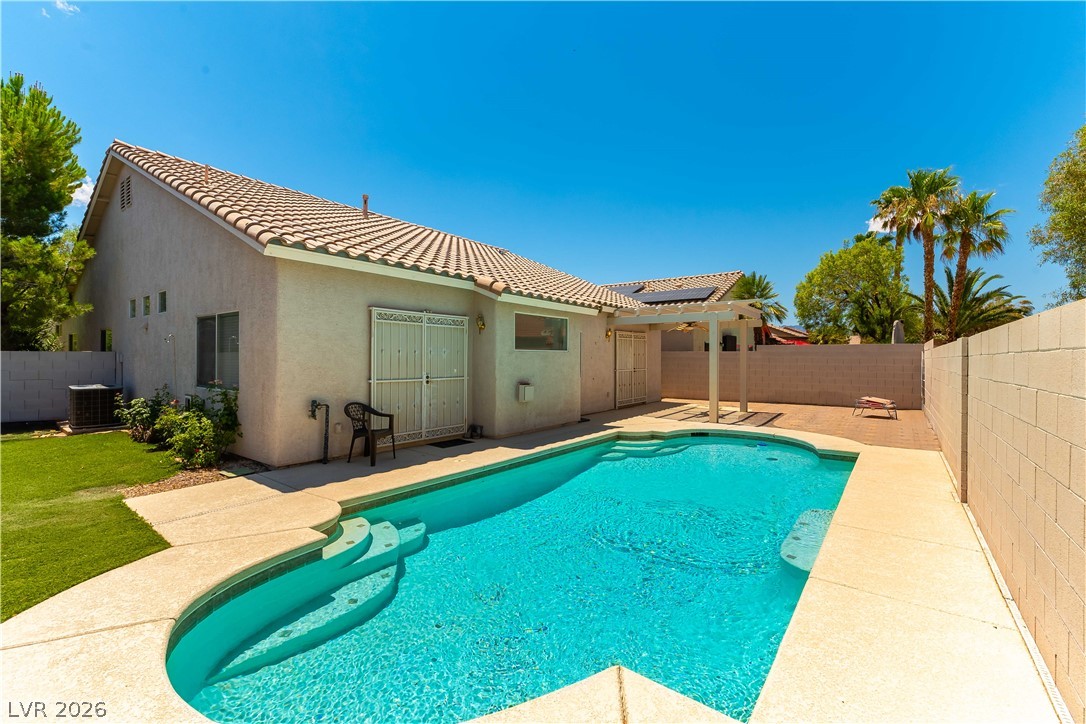 4432 Lobero Avenue Property Photo 2