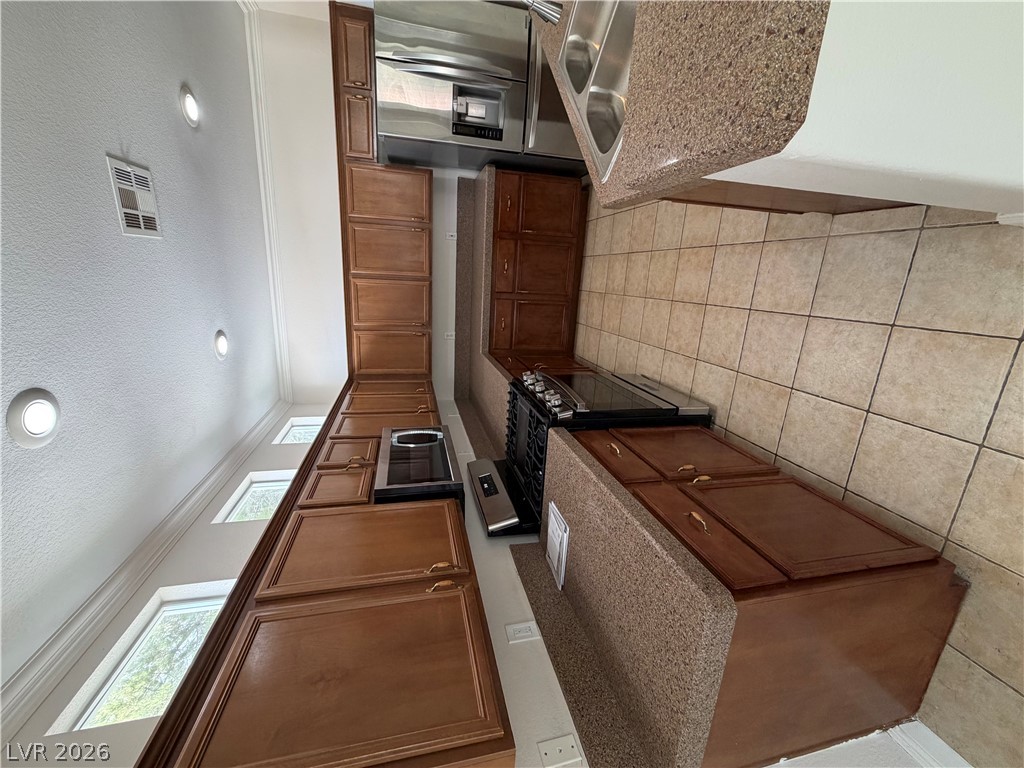 4432 Lobero Avenue Property Photo 5