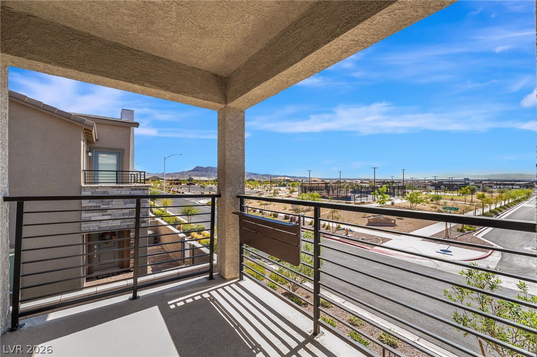 894 Cadence View Way Property Photo 18