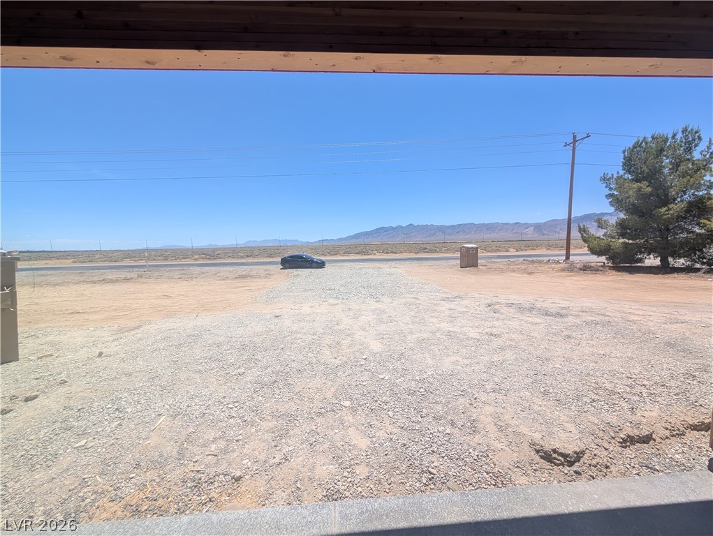 1120 West Gamebird Property Photo 5