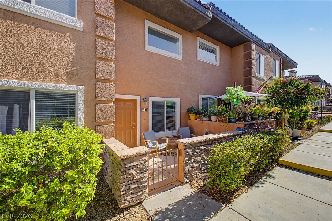 10514 Gold Shadow Avenue Property Photo 2