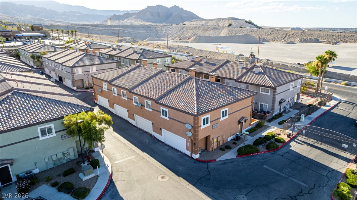 10514 Gold Shadow Avenue Property Photo 37
