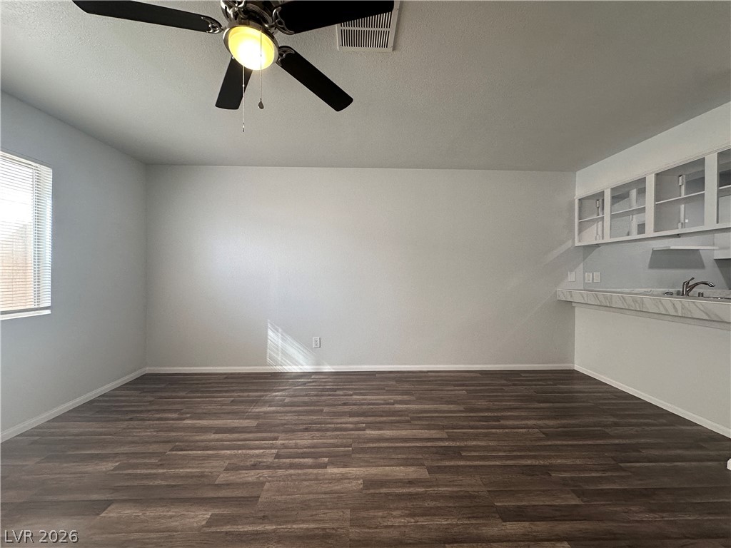 5117 Greene Lane D Property Photo 4