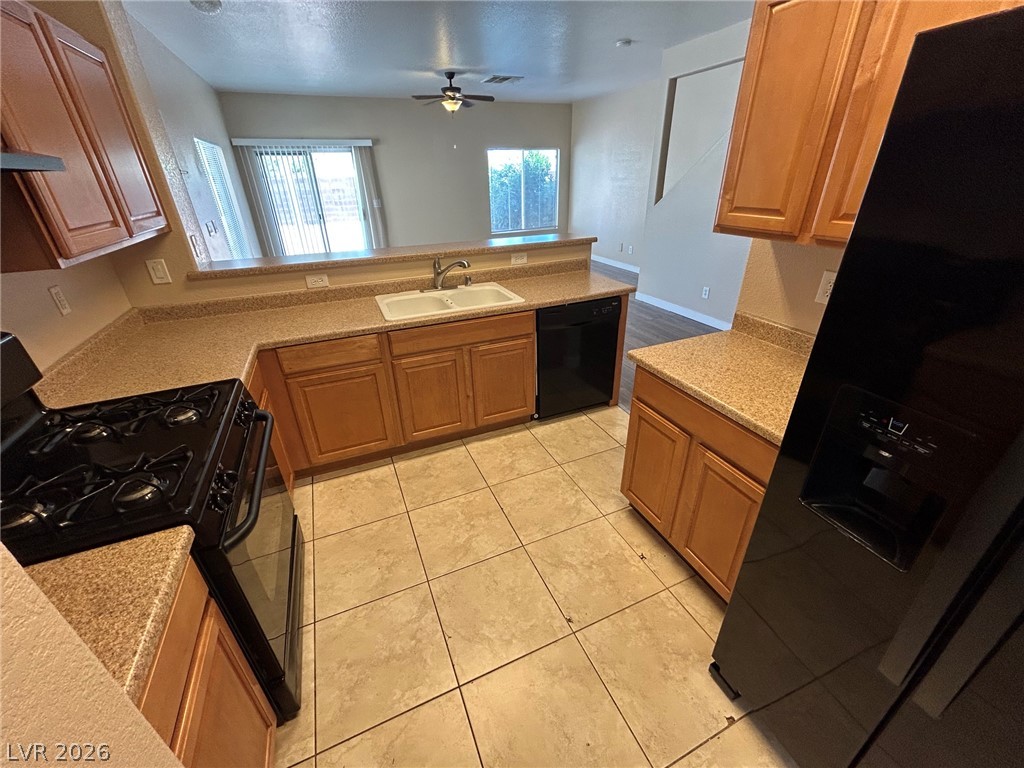 1611 Lefty Garcia Way Property Photo 11