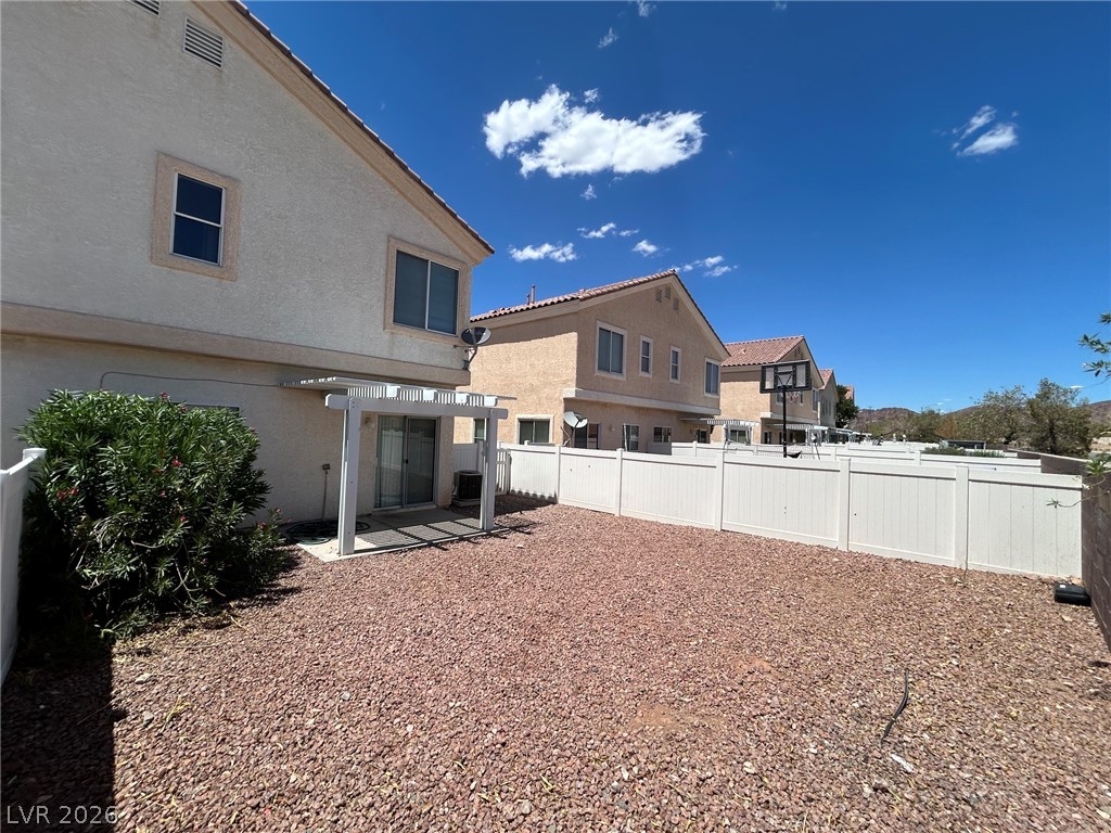 1611 Lefty Garcia Way Property Photo 32