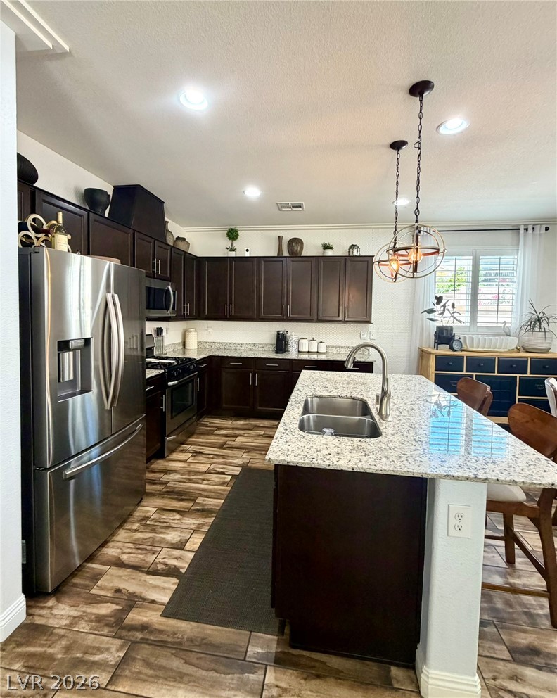 7170 Steubling Glen Street Property Photo 14