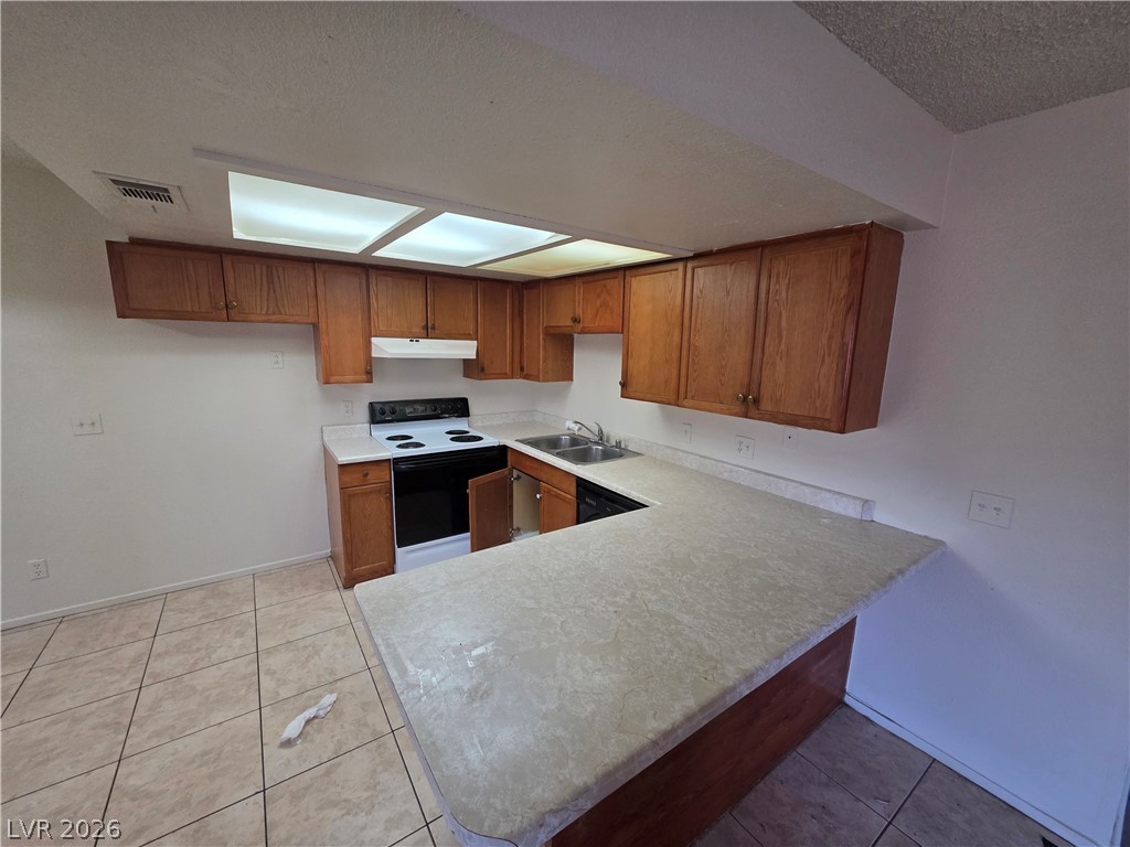 4300 Lamont Street 232 Property Photo 6