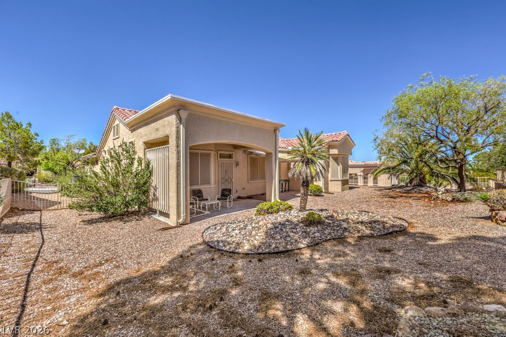 10701 Sky Meadows Avenue Property Photo 10