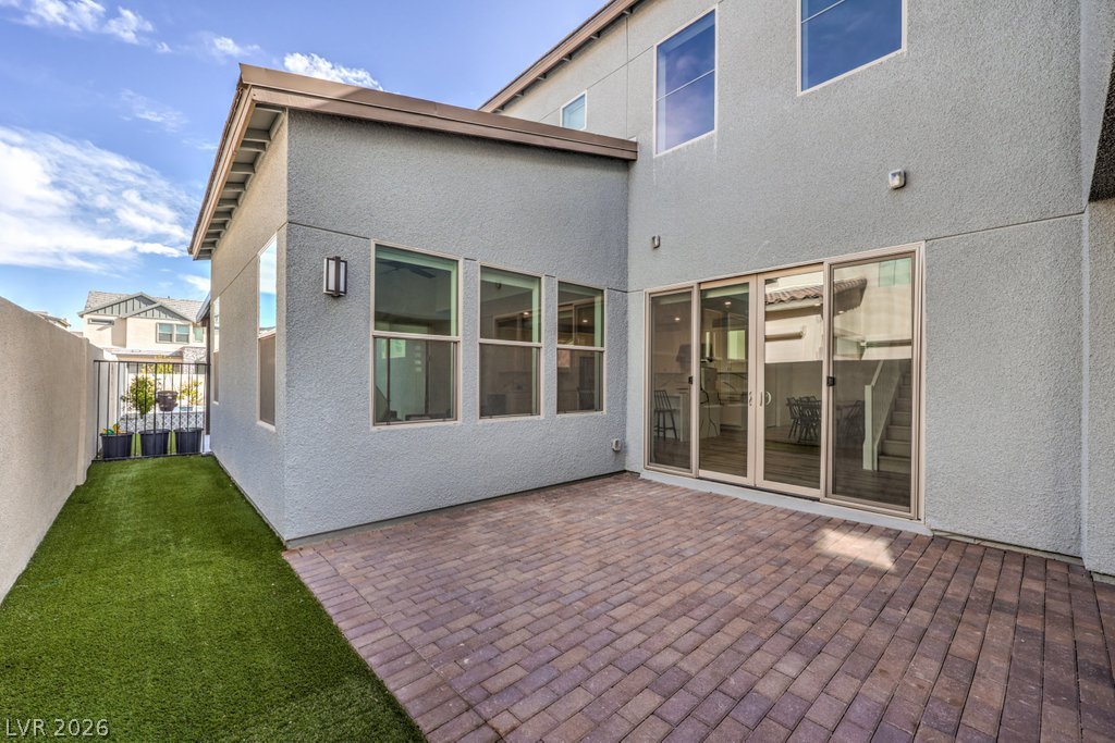 3200 Waterstone Avenue Property Photo 10
