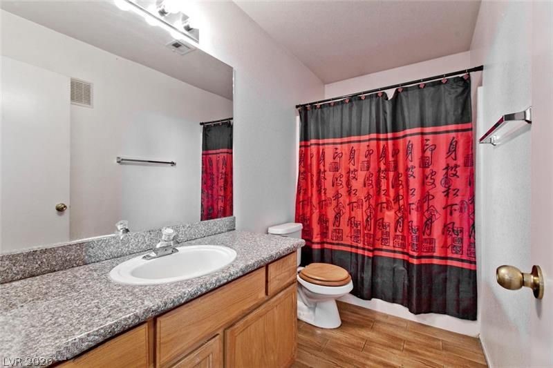 5012 Sublight Avenue Property Photo 9