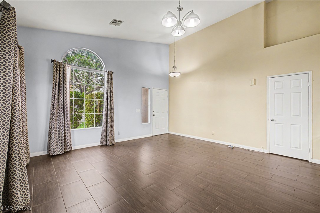 9329 Mountain Rise Avenue Property Photo 6