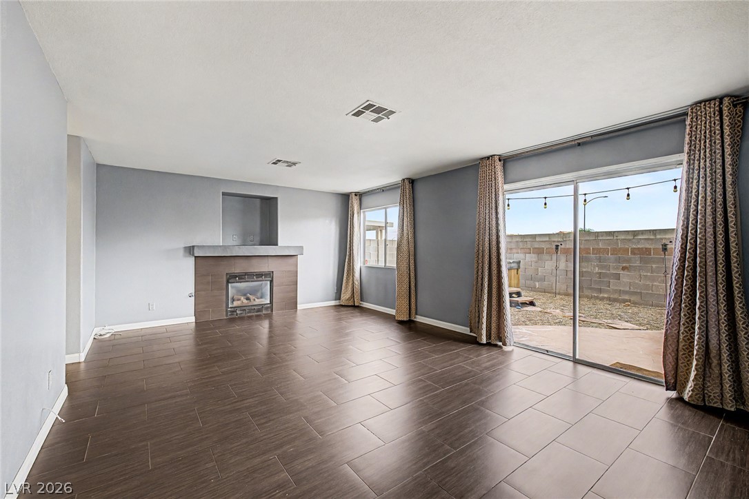 9329 Mountain Rise Avenue Property Photo 8