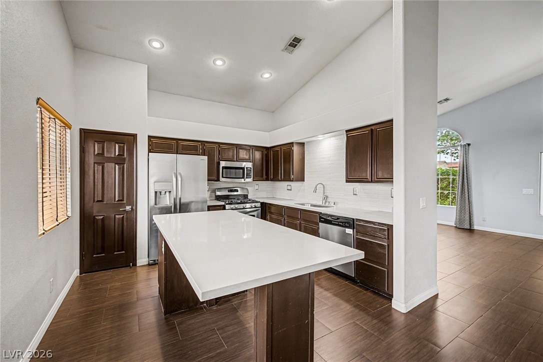 9329 Mountain Rise Avenue Property Photo 11
