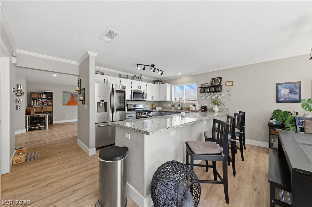 9825 Via Delores Avenue Property Photo 15