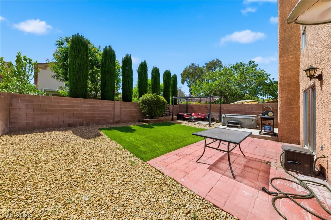 9825 Via Delores Avenue Property Photo 32