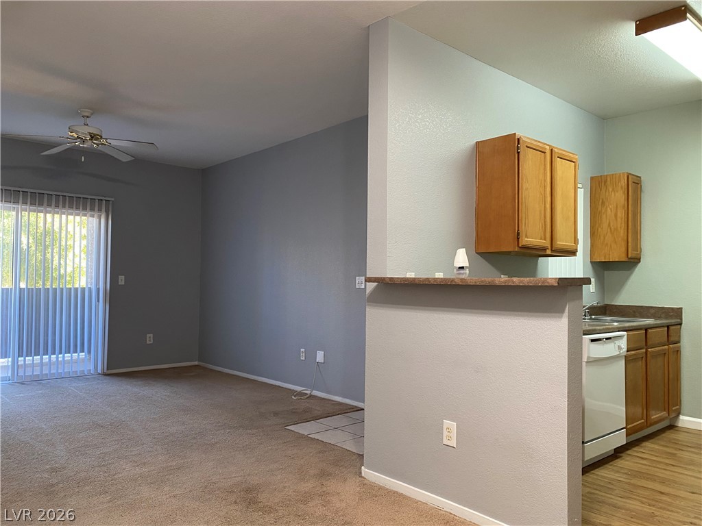 6650 West Warm Springs Road 1170 Property Photo 4