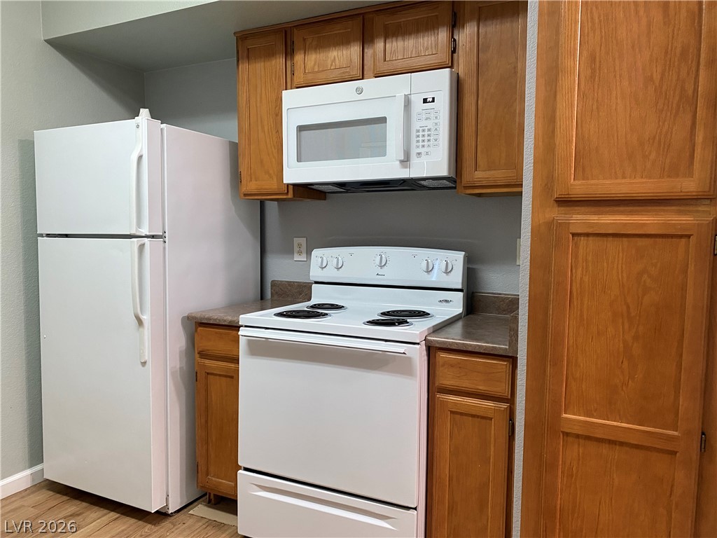 6650 West Warm Springs Road 1170 Property Photo 6