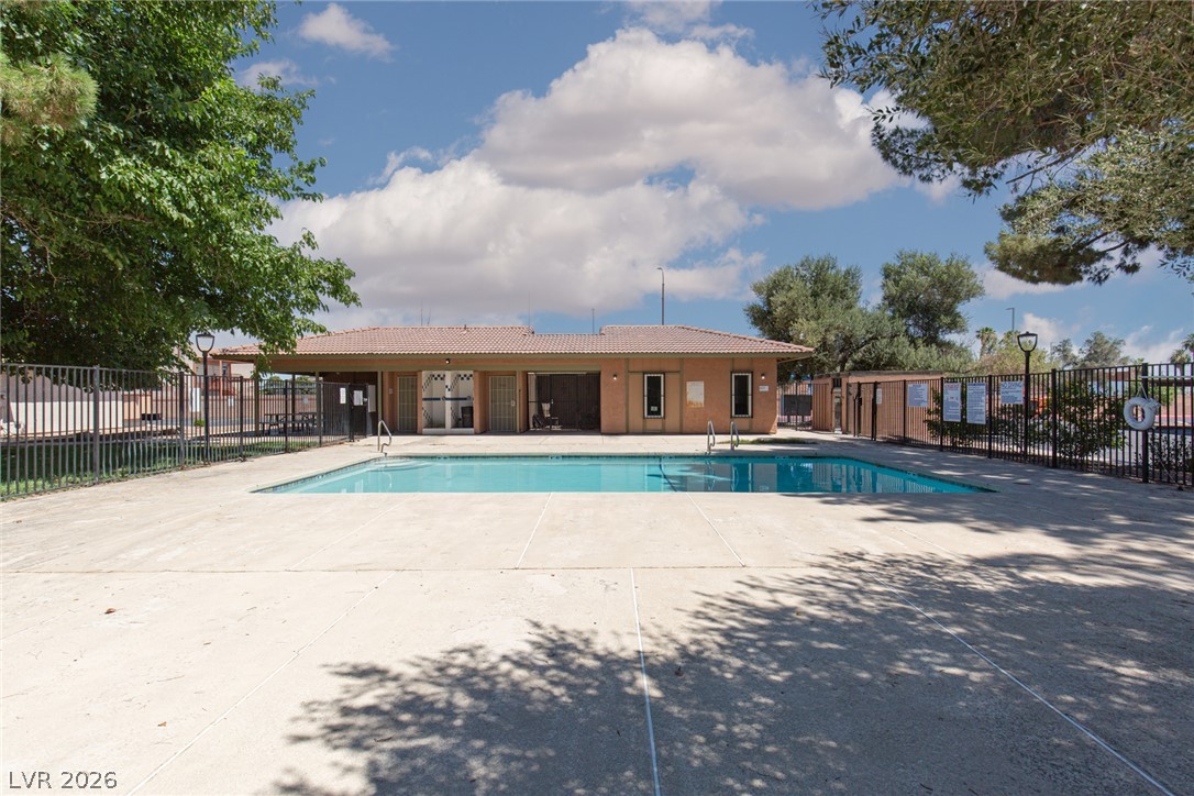 449 North Lamb Boulevard G Property Photo 23