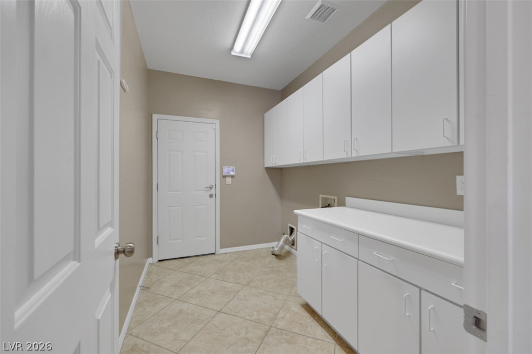 2501 Bechamel Place Property Photo 17