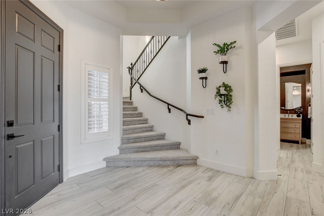 10721 Beringer Drive Property Photo 19