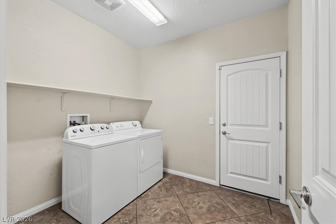 10429 Deer Heights Street Property Photo 4