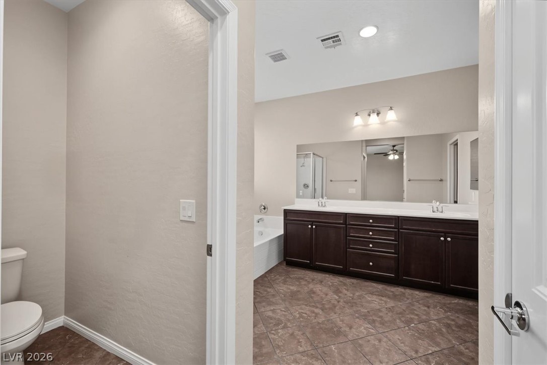 10429 Deer Heights Street Property Photo 12