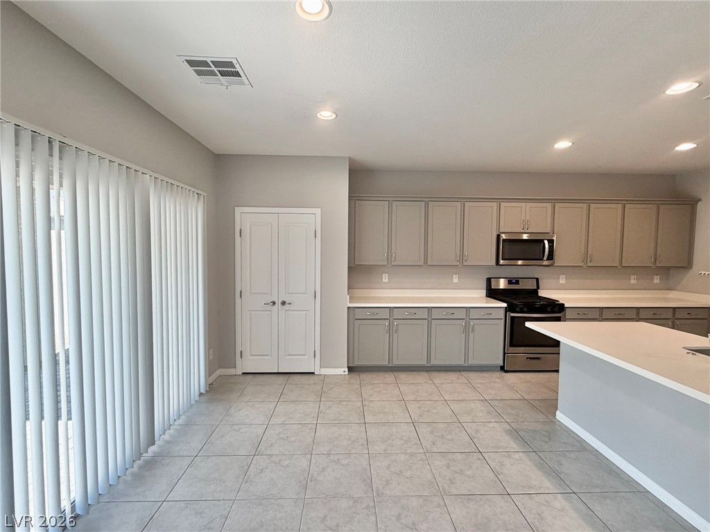 9953 Tucket Point Court Property Photo 8