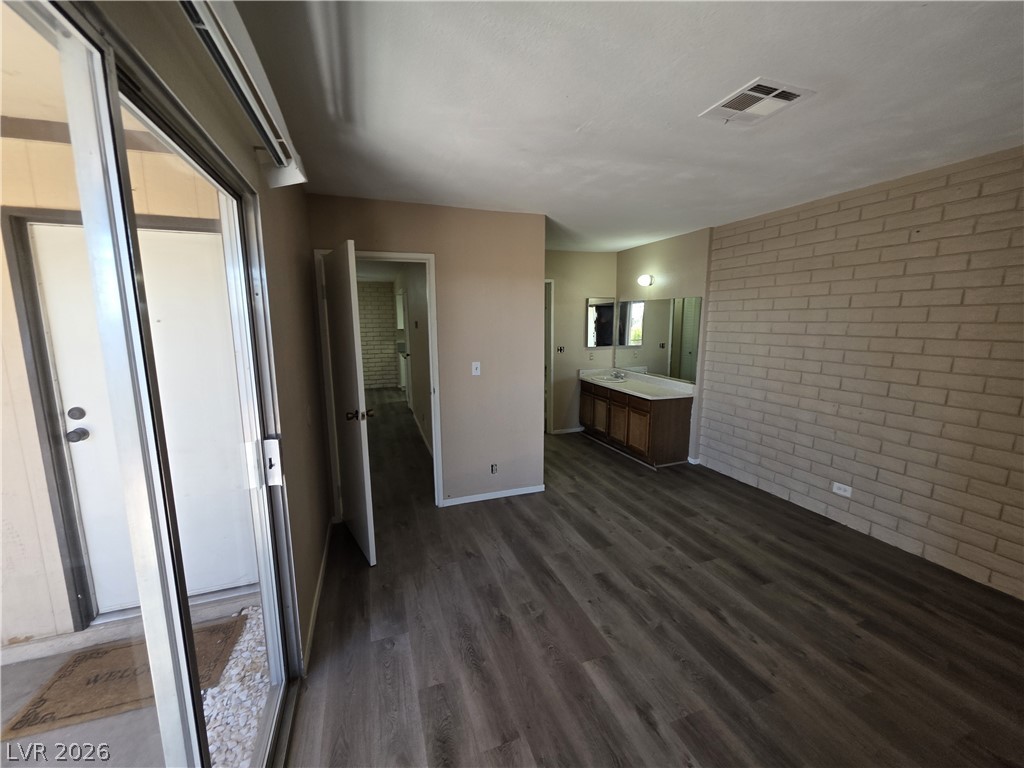 3009 Saint George Street F Property Photo 9