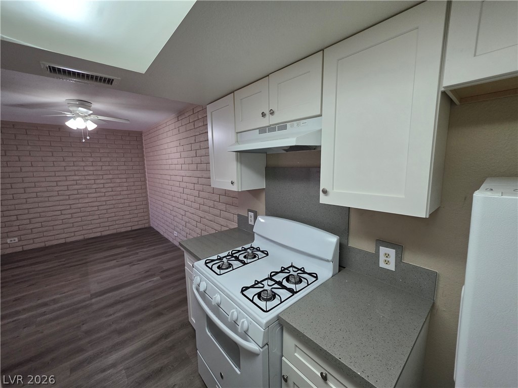 3009 Saint George Street F Property Photo 18