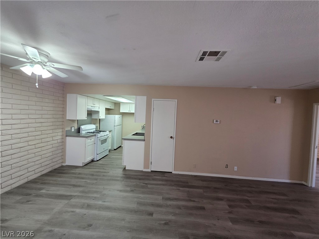 3009 Saint George Street F Property Photo 25