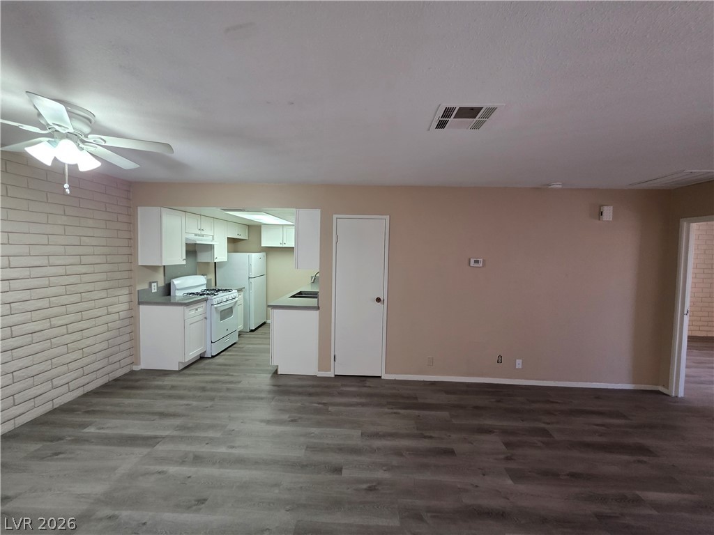 3009 Saint George Street F Property Photo 26