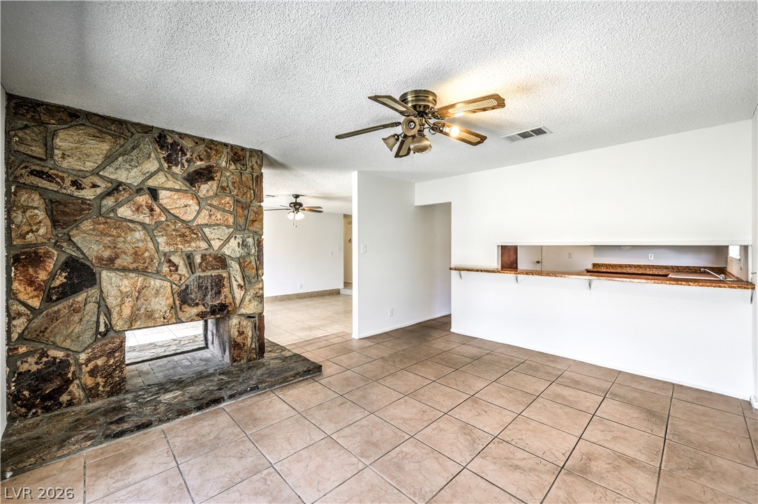 4462 Newton Drive Property Photo 15
