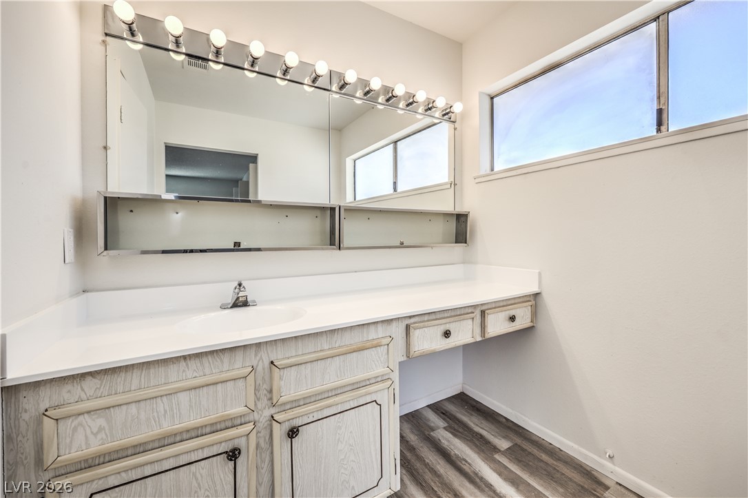 4462 Newton Drive Property Photo 19
