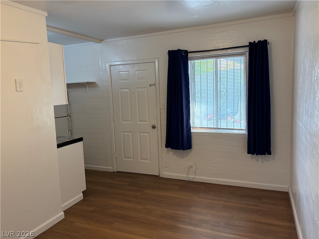2125 Elm Avenue 2 Property Photo 4