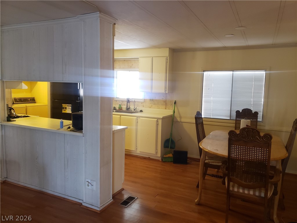 3326 Isle Royale Drive Property Photo 4