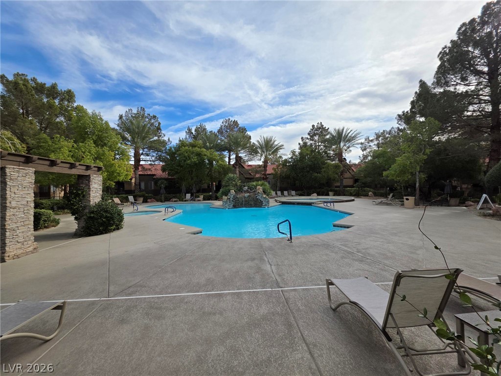 2200 South Fort Apache Road 2023 Property Photo 14